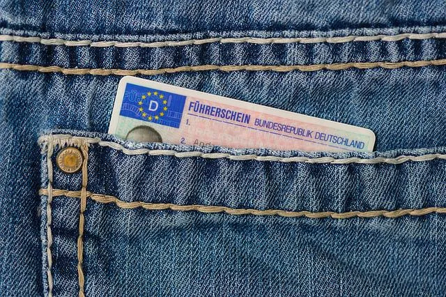Wyjaśniamy, czy można wziąć kredyt na prawo jazdy